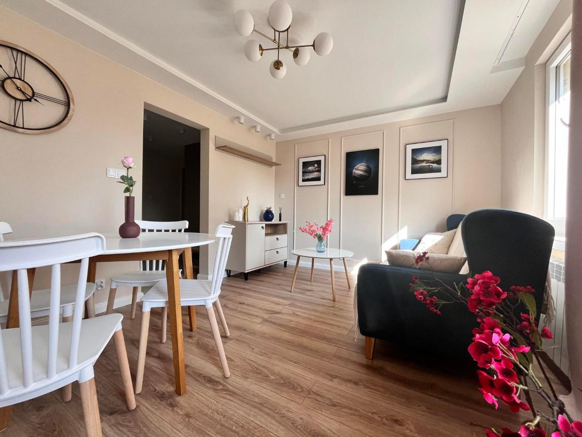 Prestige Apartment Bohaterow Warszawy Kielce Exterior foto